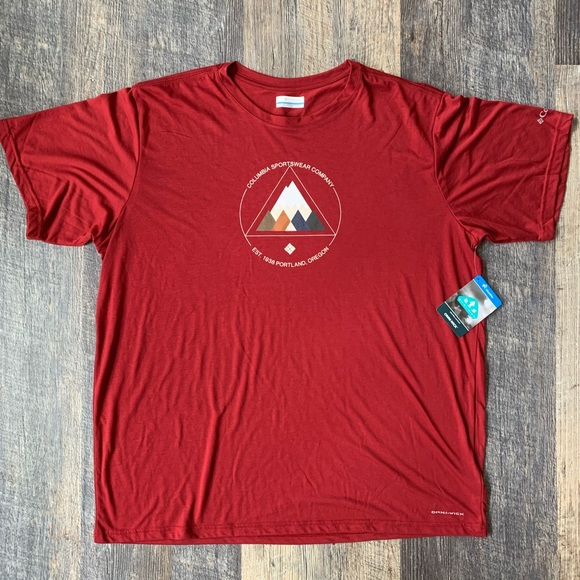 Columbia Other - NWT Columbia Tee